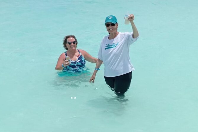 Chacchoben Ruins and Bacalar Lagoon Boat Tour - Stopping at Pineapple Village for a Taste of Local Fruit