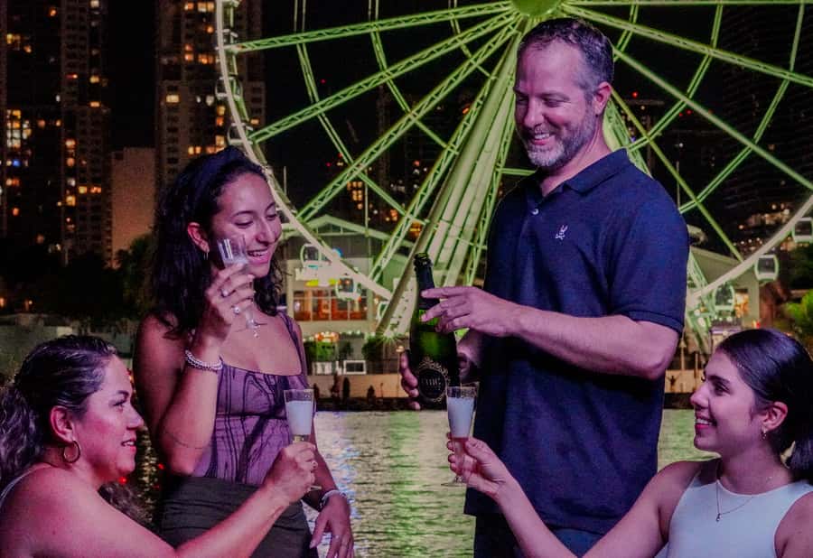 Champagne City Lights Boat Tour (Semi Private) - Departure Point at Venetian Marina and How to Find the Boat