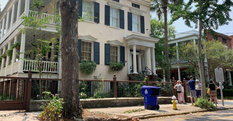Charleston: 2-Hour Strong Women of the South History Tour - The Homes and Stories of the Old Maids of Charleston