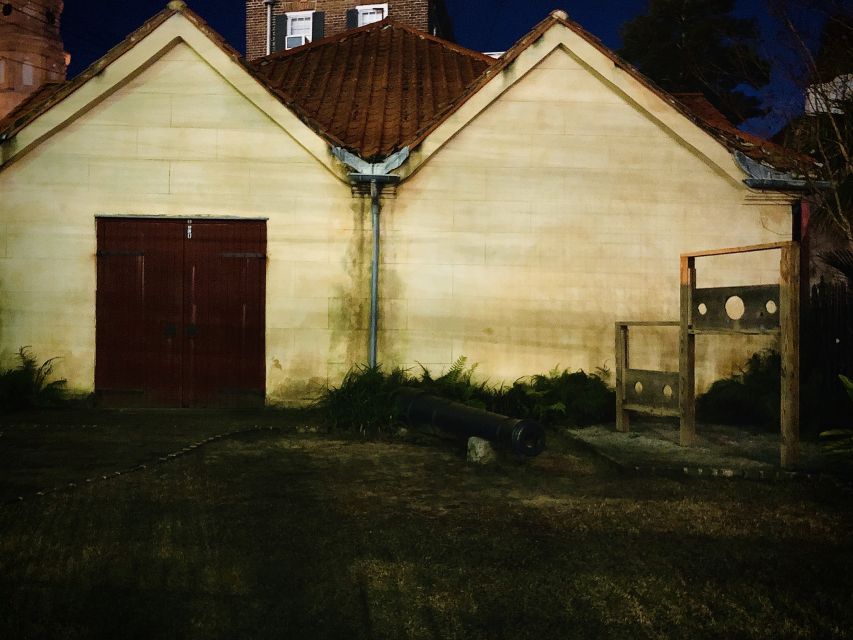 Charleston: Boo-Hag and Brews Haunted Bar Hop - Walking Through Charleston’s French Quarter and Historic Downtown