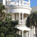 Charleston: Historic City Tour and Harbor Cruise - Exploring Charlestons Historic Streets on a Climate-Controlled Coach