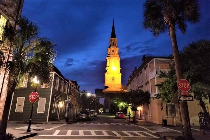Charleston's Pleasing Terrors Night-Time Walking Ghost Tour - Meet the Haunted Guides: Mike Brown’s Storytelling Style
