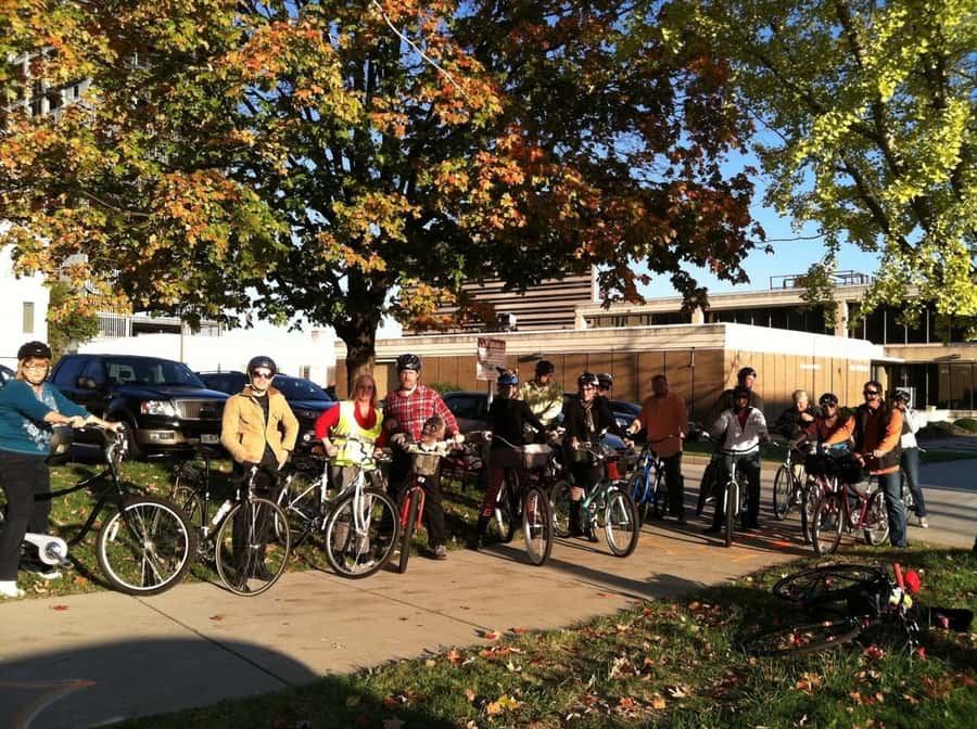 Charlotte: 90-Minute City Highlights Bike Tour - Exploring Charlottes Cultural District and Iconic Landmarks