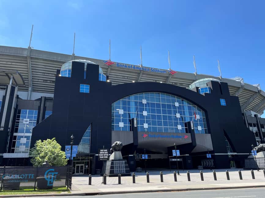 Charlotte: Uptown Walking Tour - Starting Point at the Queen Charlotte Statue