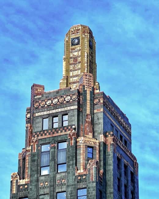 Chicago: Art Deco Madness Walking Tour - Central Departure Point in Chicago’s Loop District