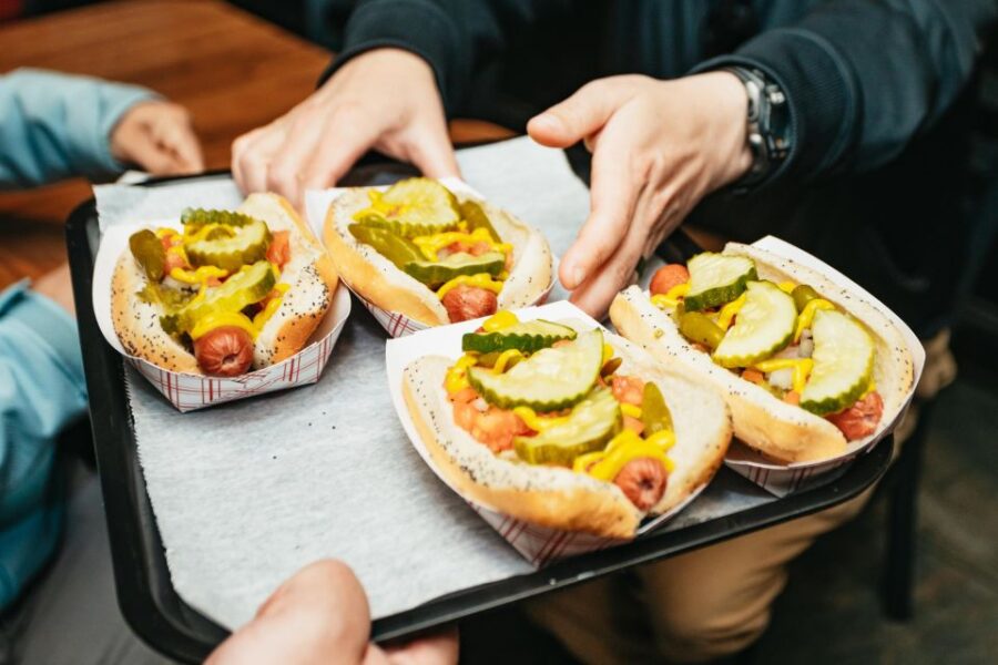 Chicago: Classic Food and Walking Tour with Free Bike/Kayak - Why This Tour Works for Chicago Visitors