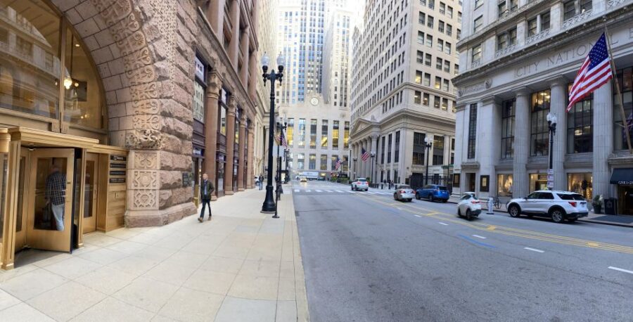 Chicago: Downtown TV and Movie Sites Walking Tour - Starting Point: Meeting at Roosevelt University