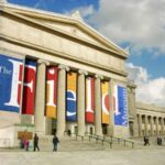 Chicago Explorer Pass: 2 to 7 Attractions including SkyDeck - Discover the Architectural Secrets on the Shoreline River Cruise