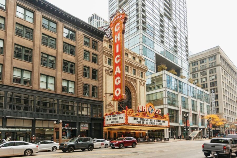 Chicago: Gangsters and Ghosts Guided Walking Tour - Starting Point and Tour Logistics