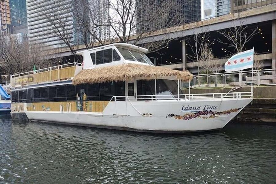 Chicago: Mimosa n' Bloody Mary Cruise - Meeting Point and Booking Flexibility
