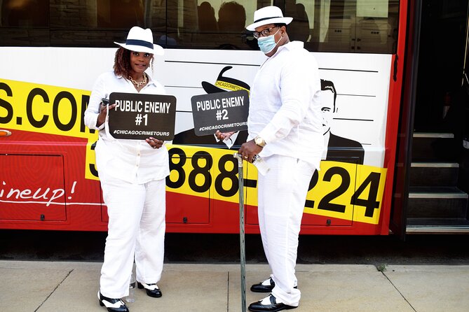 Chicago Night Crimes Tour by Bus - The Biograph Theatre and the Chicago Skyline Highlights