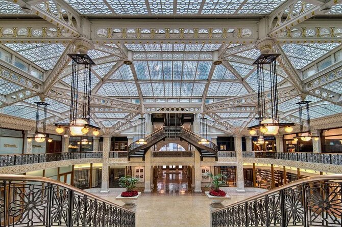 Chicago Private Architecture Walking Tour - Starting Point at The Fine Arts Building