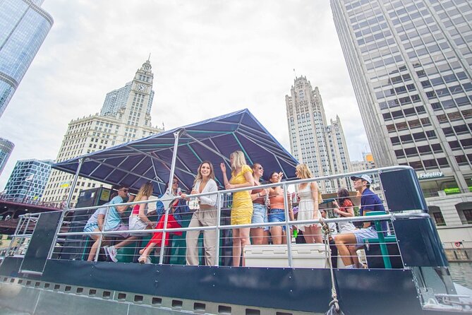 Chicago River Guided History Tour - What’s Included in the Price