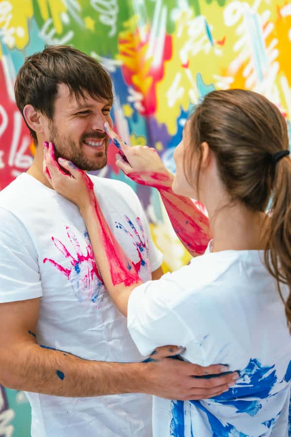 Chicago Romantic Date Private Art Experience - The Private Art Experience in a Cozy Chicago Setting