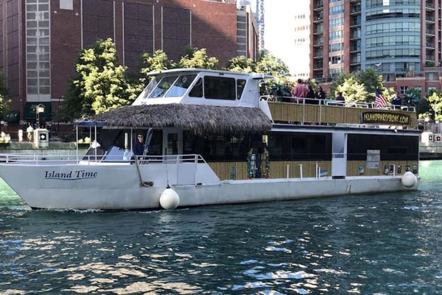 Chicago: Tiki Bar Cruise on Chicago River or Lake Michigan - Starting Point: Dock 12 on the Chicago Riverwalk