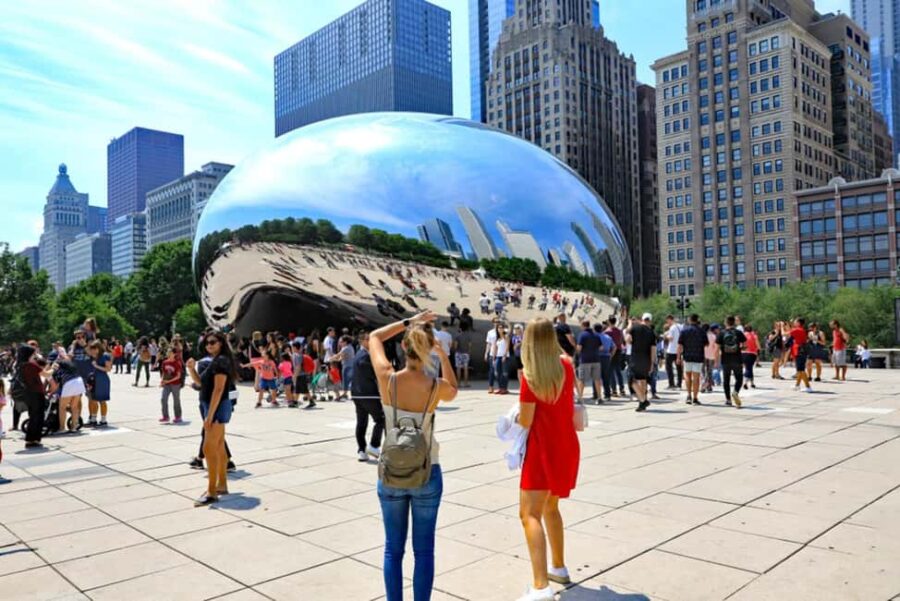Chicago Walking Tour with Historic Sites & Boat Cruise - The Magnificent Mile and Chicago’s Historic Downtown