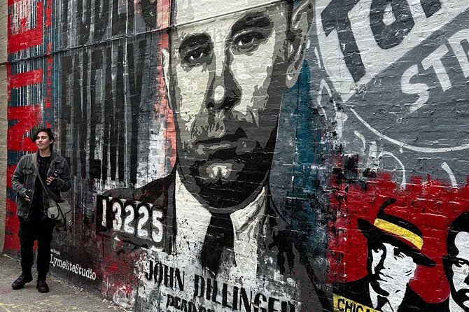 Chicago's Lincoln Park: Guns, Guitars & Gangster - Starting Point at North Lincoln Avenue & North Halsted Street