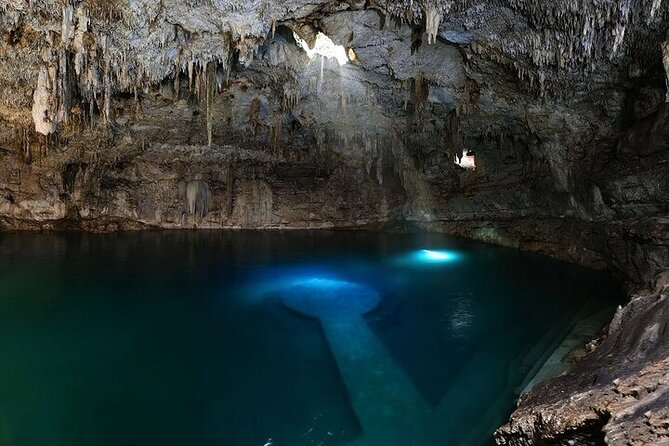 Chichen itza Deluxe Ancestral Cenotes Ik-il and Suytun - Visiting the Suytun Cenote, the "Stone Center"