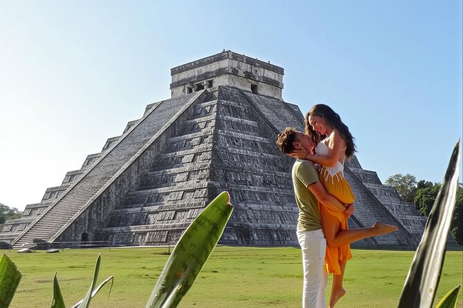 Chichén Itzá Tour: Guided Trip, Mexican Cuisine & Cenote Swim - Exploring Chichén Itzá: The Ancient Mayan Wonder
