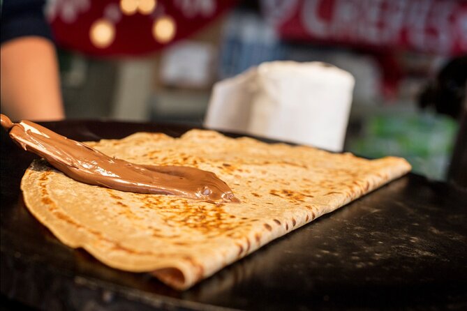 Chocolate and Pastry Walking Tour in Montmartre, Paris - Visiting Pain Pain: Sampling Paris Top Éclairs