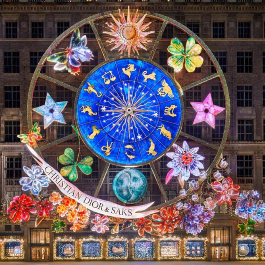 Christmas in New York: Midtown Holiday Lights Tour - A Sparkling Start in Times Square