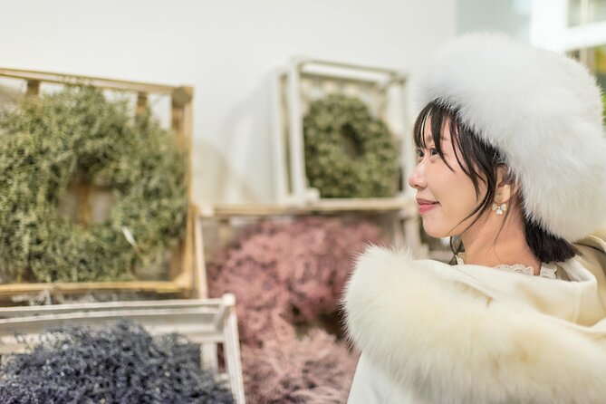 Christmas market photo shoot Vienna - Starting Point at Am Hof in Vienna’s Historic District