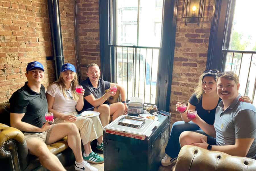 Cincinnati: Uptown Cocktails & Bites Tour - The Starting Point at Washington Park