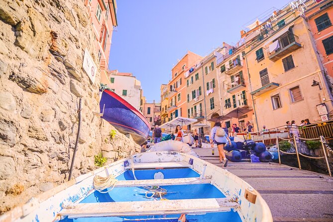 Cinque Terre Day Trip with Transport from Montecatini - Exploring Vernazza’s Picturesque Harbour