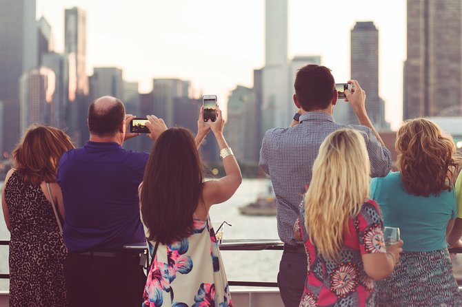 City Cruises Chicago: Premier Lake Michigan Brunch Cruise - Practical Tips: Booking, Dress, and Accessibility