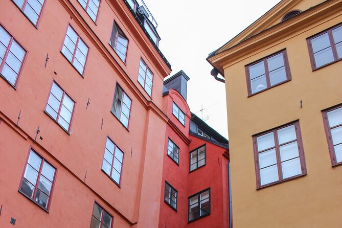 City Hall, Old Town & Vasa Museum - all-in-1 guided experience - Exploring Old Town’s Medieval Streets and Royal Squares