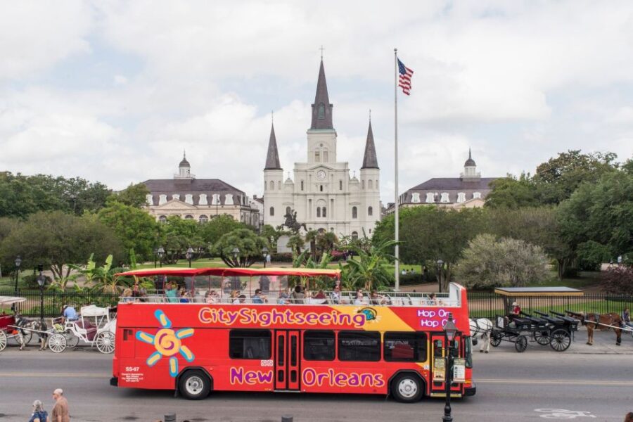 City Sightseeing New Orleans HOHO Bus Tour & Bookable Extras - The Benefits of Guided Walks in the Garden District and French Quarter