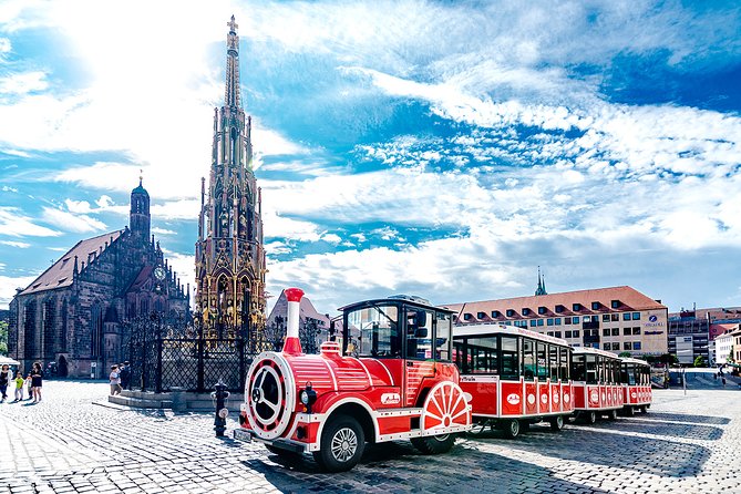 City tour through Nuremberg with the Bimmelbahn - The Route from the Old Town to the Kaiserburg