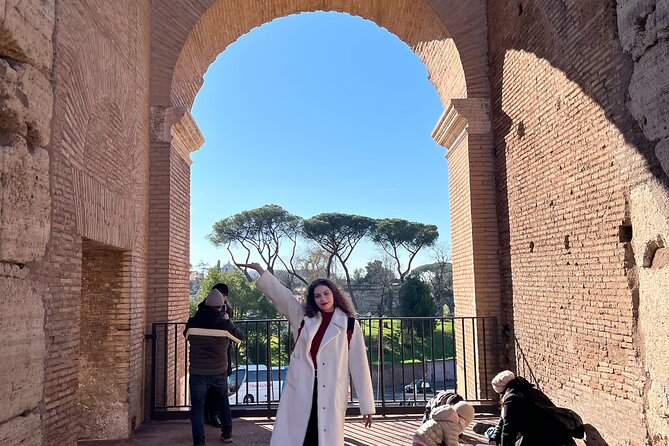 City Walk with Architect: Private walking tour of Rome - Visiting the Fontana di Trevi: Architectural Details and Legend