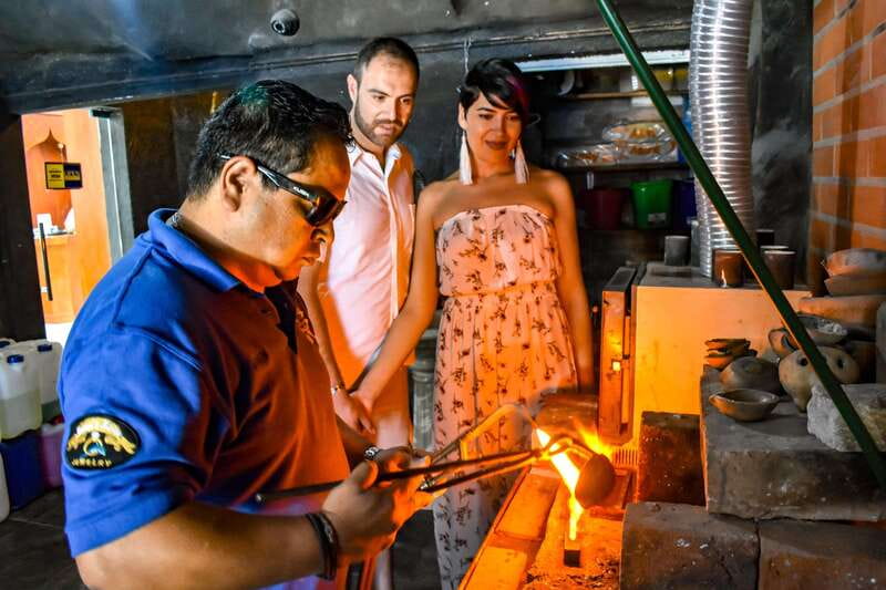 CityFunTastic: Fall in love with Puerto Vallarta! - The Art of Local Crafting and Shopping Experiences