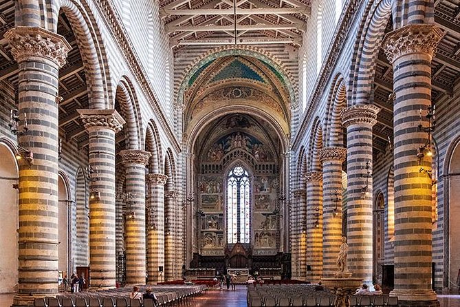 Civita di Bagnoregio, Orvieto, Montepulciano Wine Tasting Private Tour from Rome - Civita di Bagnoregio: Italy’s "Dying City"