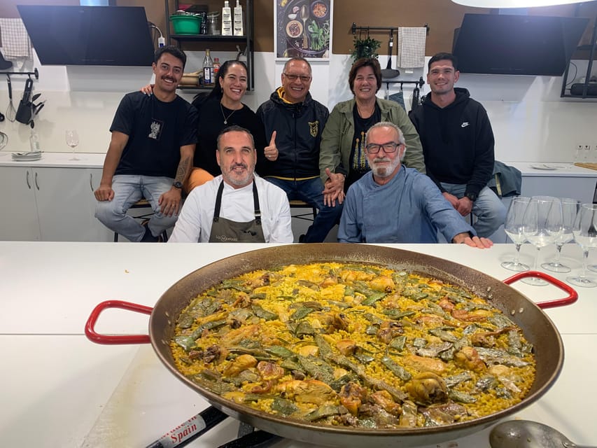 Class of Valencian Paella with welcome drinks and tapas - Starting in Valencia Gourmet’s Authentic Kitchen