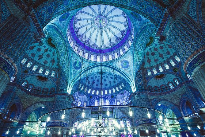 Classic Istanbul Tour Blue Mosque, Hippodrome, Hagia Sophia and Topkapi Palace - Starting at the Hippodrome: The Social Heart of Byzantium