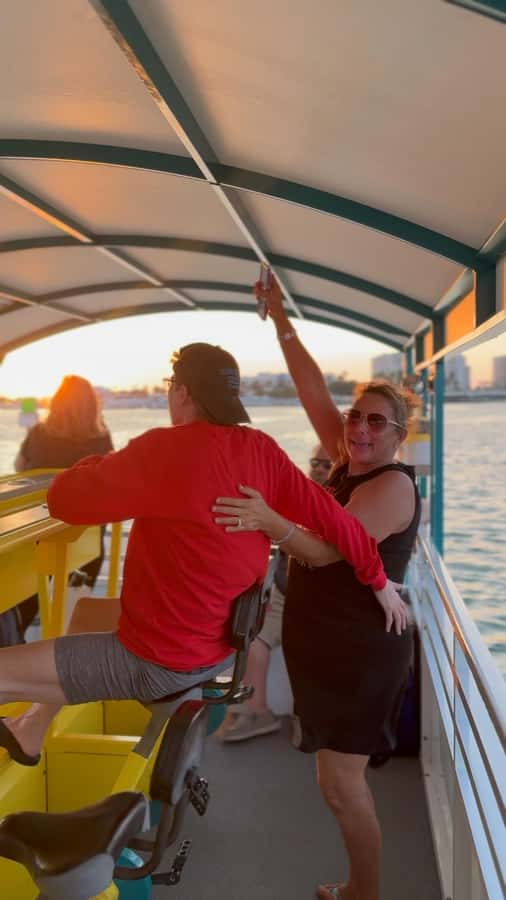 Clearwater: Island Hop and Dolphin Watch Ultimate Boat Tour - Setting Sail on Clearwater Bay for Dolphin Sightings