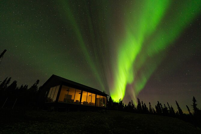 Cleary Summit Aurora Glass House Luxury Northern Lights Tour - The Aurora Glass House: A Modern, Warm Viewing Space