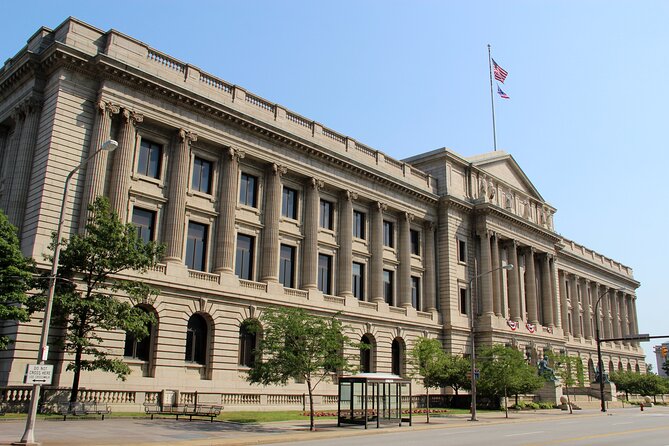 Cleveland Scavenger Hunt Walking Tour and Game - Discover Cleveland’s Famous Sights and Hidden Corners
