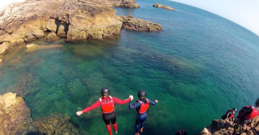 Coasteering Algarve: Cliff Jump, Swim & Climb in Sagres - Starting Point in Sagres: Easy Access and Parking