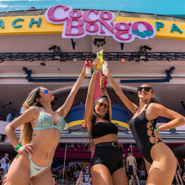 Coco Bongo Beach Tickets - The Best Open Bar in Cancun