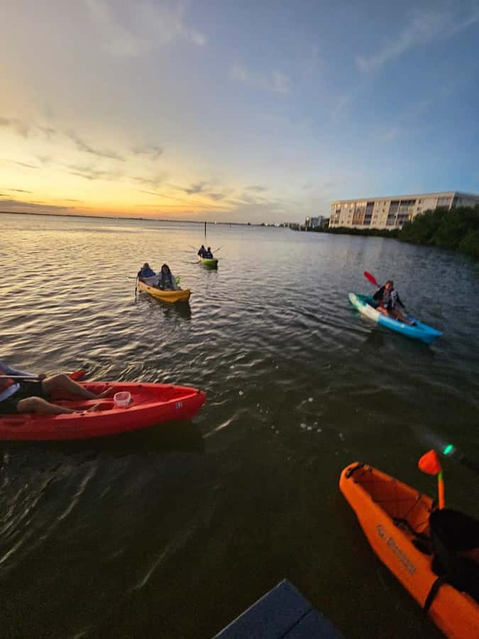 Cocoa Beach: Single or Tandem Kayak Rental - Scenic Waterways for Solo or Tandem Exploration