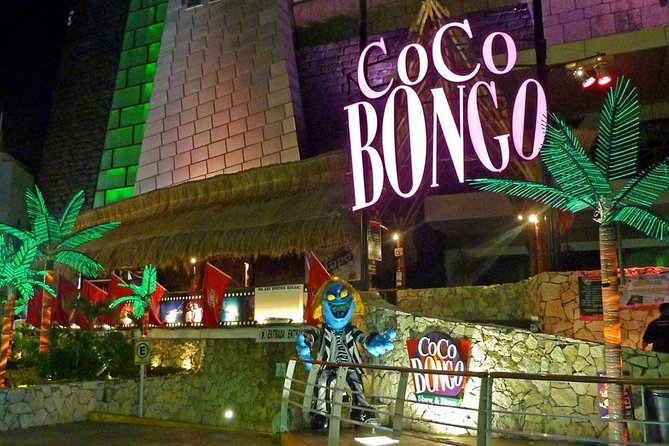 Cocobongo Skip the Line TIcket in Cancun - The All-Night Open Bar Experience
