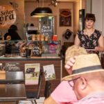 Cologne: Südstadt Guided Foodie Walking Tour - Starting Point and End Location in Colognes Südstadt