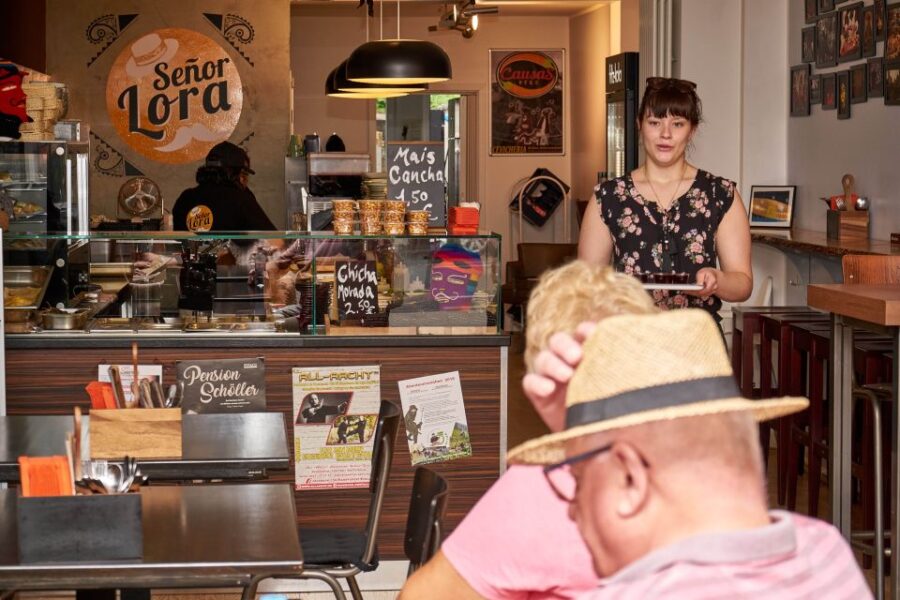 Cologne: Südstadt Guided Foodie Walking Tour - Starting Point and End Location in Colognes Südstadt