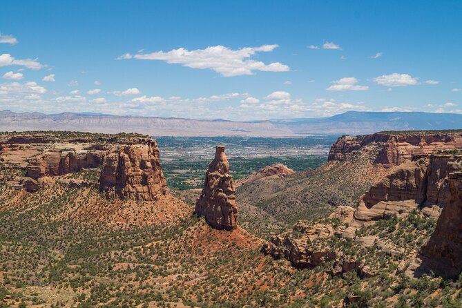 Colorado National Monument Self Guided Audio Driving Guided Tour - Marvel at Redlands View’s Layered Rock Formations