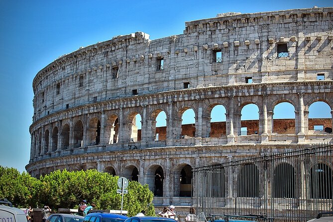 Colosseum, Palatine and Forum tour with virtual guide - The Colosseum: Rome’s Iconic Landmark with a Digital Twist