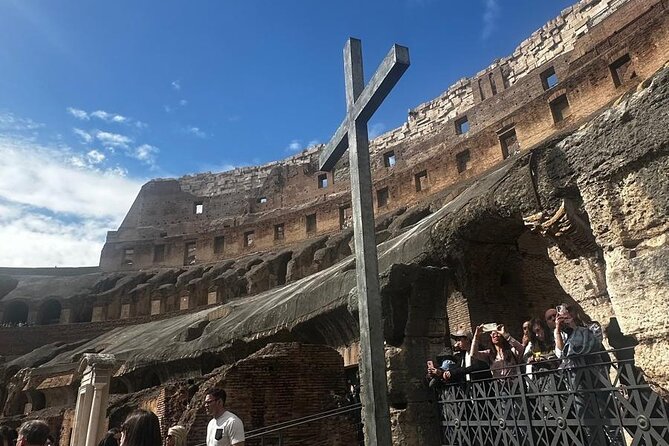 Colosseum, Palatine Hill and the Roman Forum with Audio Guide - Walking Through the Roman Forum: The Political Heart of Ancient Rome