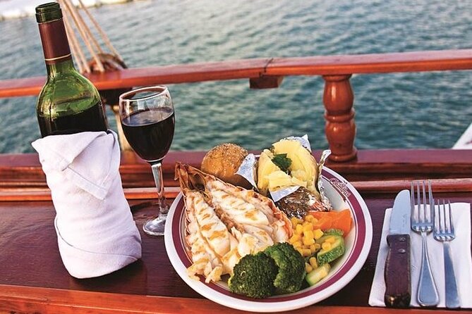 Columbus boat for couples - The Romantic Atmosphere with Live Saxophonist Music
